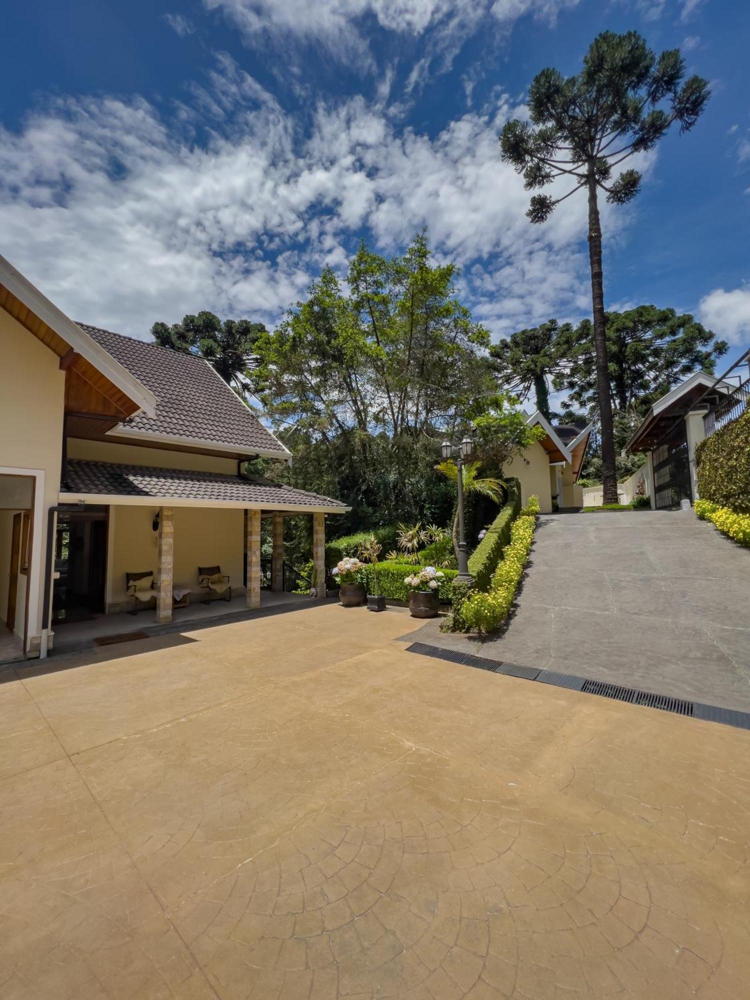 Araucaria Lodge Campos do Jordao Bagian luar foto