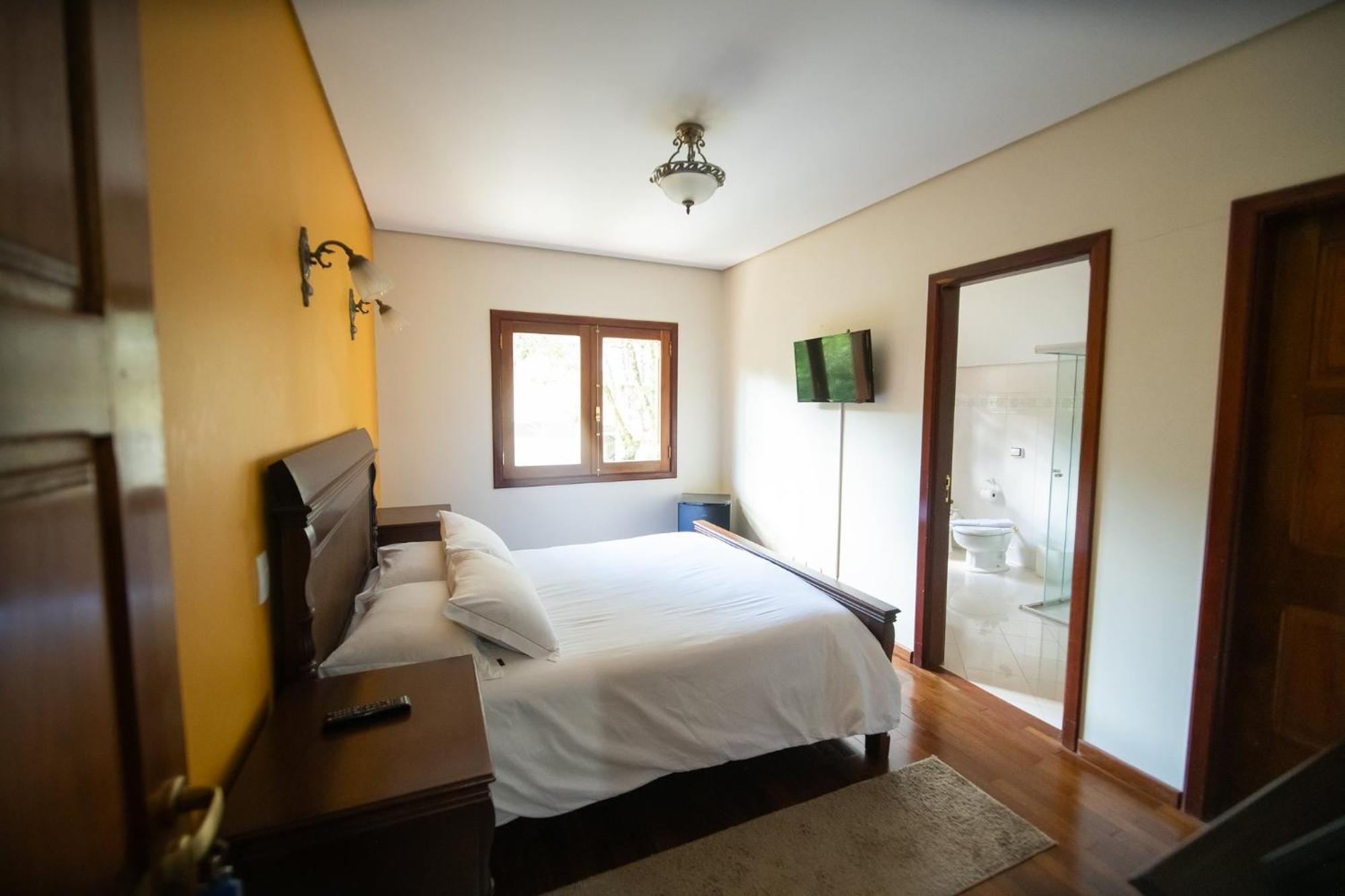 Araucaria Lodge Campos do Jordao Bagian luar foto